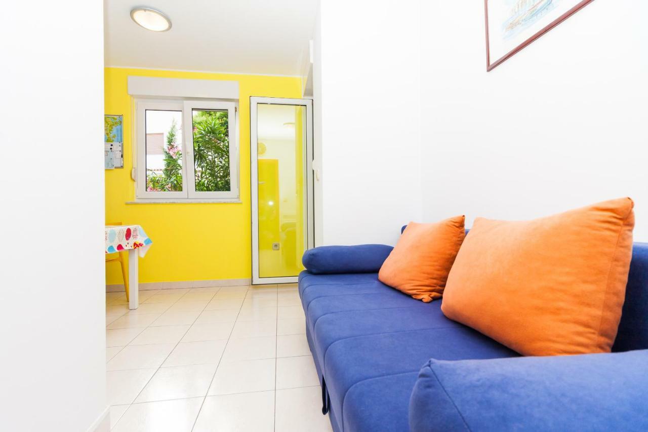 • Lungomare Beach Apartment Pula • Exterior photo