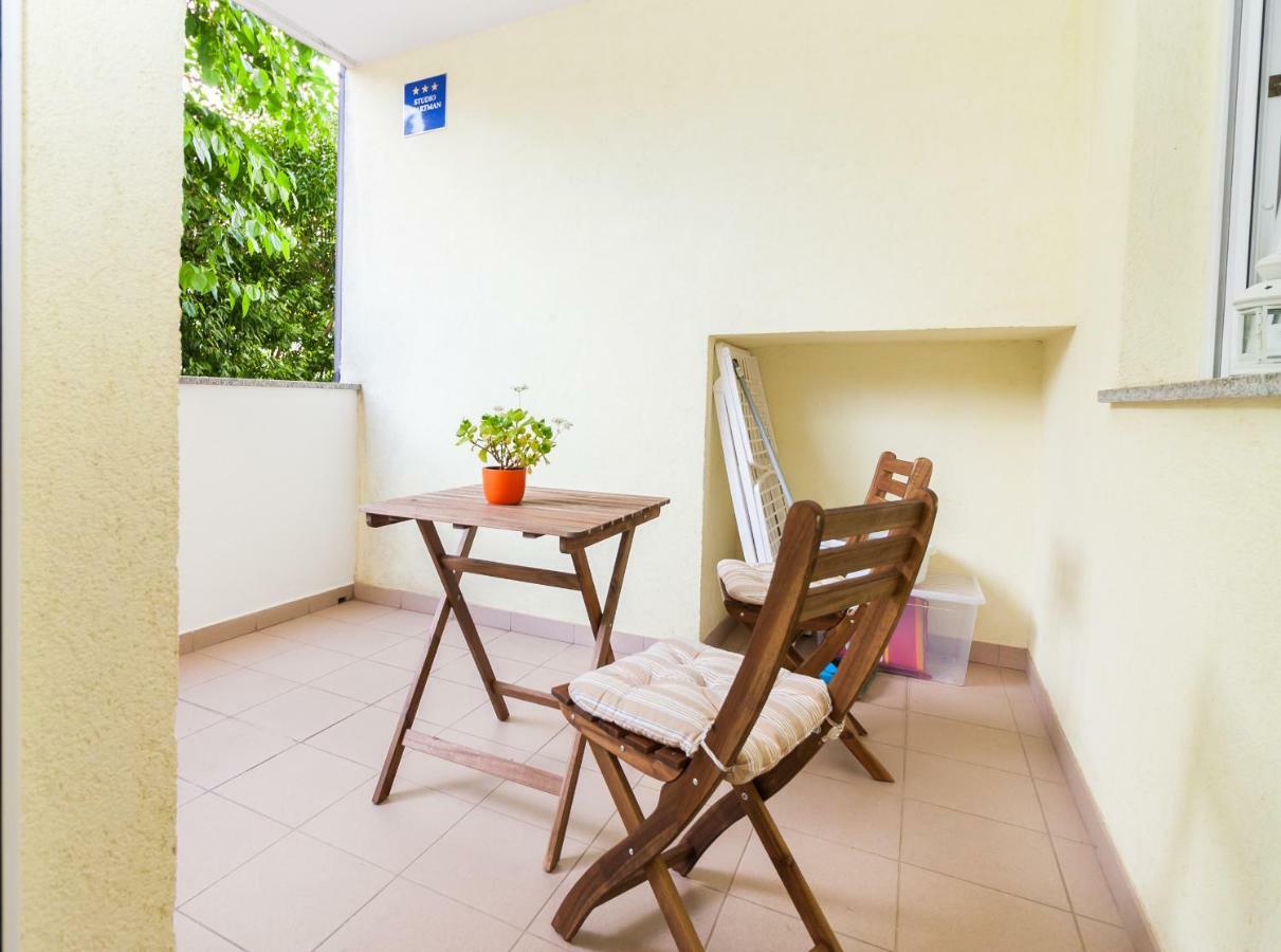 • Lungomare Beach Apartment Pula • Exterior photo